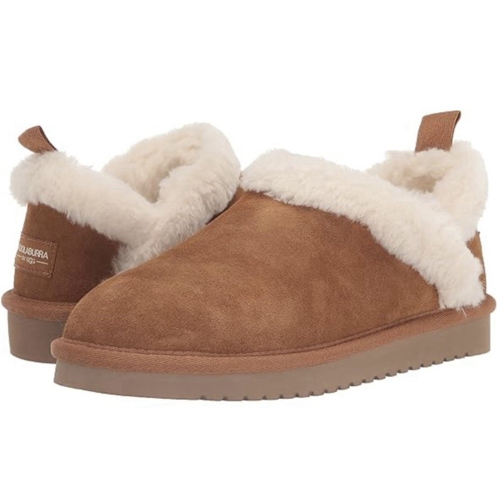 UGG by Koolaburra Tan Slip on boot with Cream Lining Sued chestnut Size 9